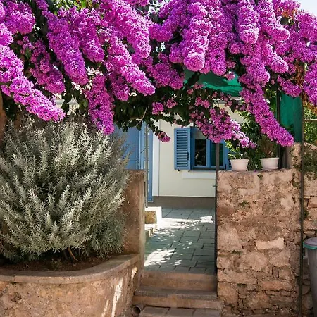 Apartments Relax Veli Losinj Exterior photo