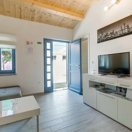 Apartments Relax Veli Losinj Exterior photo