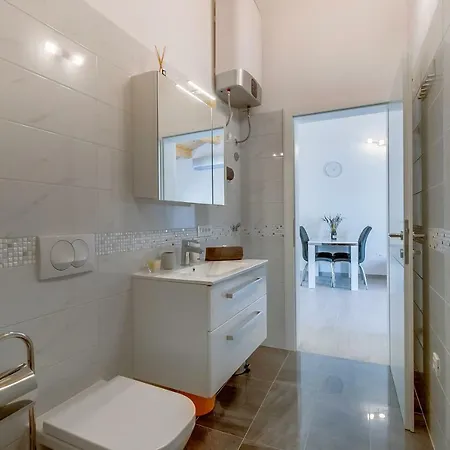 Apartments Relax Veli Losinj Exterior photo